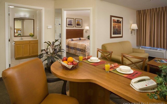 Candlewood Suites Colonial Heights Fort Lee, an IHG Hotel