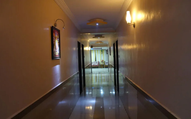 Hotel Sai Ramanand