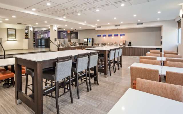 Best Western Paramus Hotel & Suites