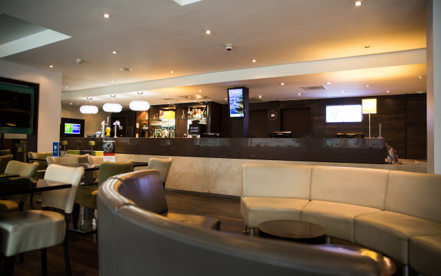 Holiday Inn Express London - Stratford, an IHG Hotel