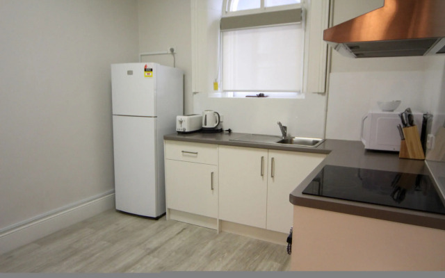 Seafield Tower Glenelg Apartment no 4