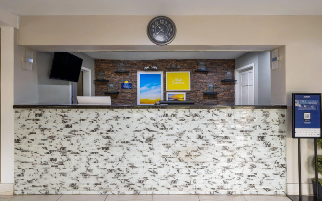 Days Inn by Wyndham Anderson