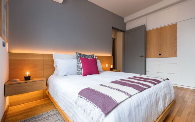 Casai Hip Modern Tech Condo w Rooftop in La Condesa