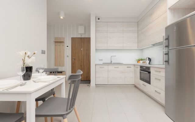 Lazurowa Warsaw & Parking by Renters