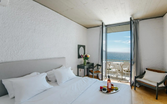 Apollo Resort