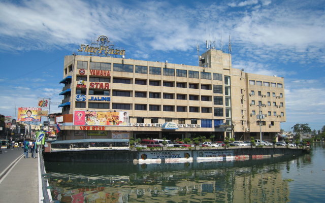 Star Plaza Hotel