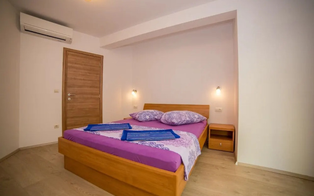 Saga 2 - With Swimming Pool - A8