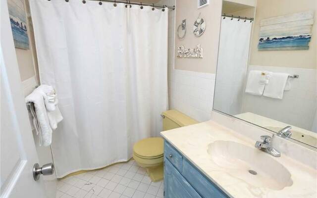 Regency Towers 1013 - Two Bedroom Condo