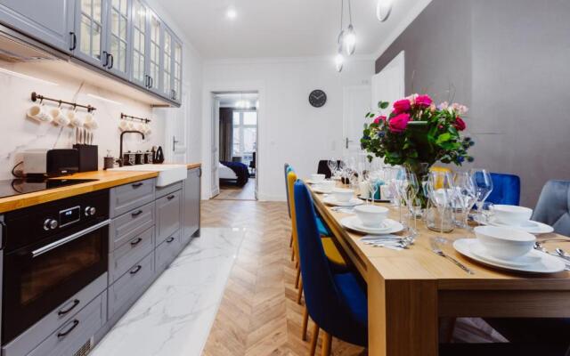 KrakowLiving - Blich Apartment