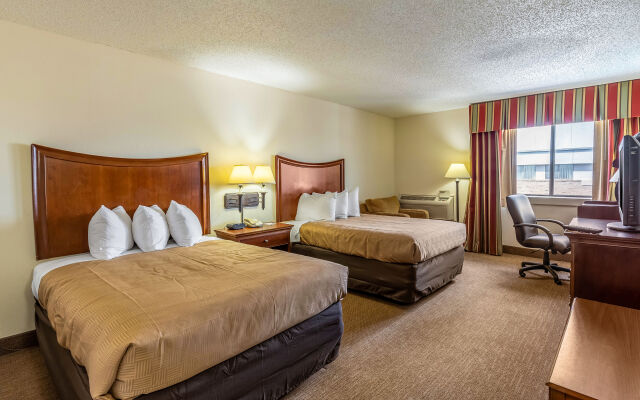 Quality Inn & Suites Albuquerque Downtown - University