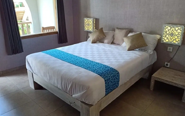 Coconut Lodge
