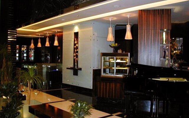 Le Royal Tower Hotel