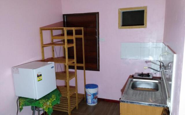 Bluepango Guest House - Hostel