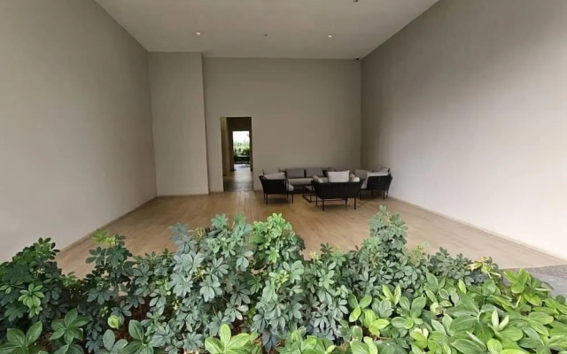 Eaton Residence by crystal