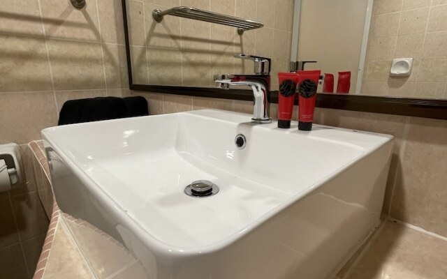 Putra Brasmana Hotel