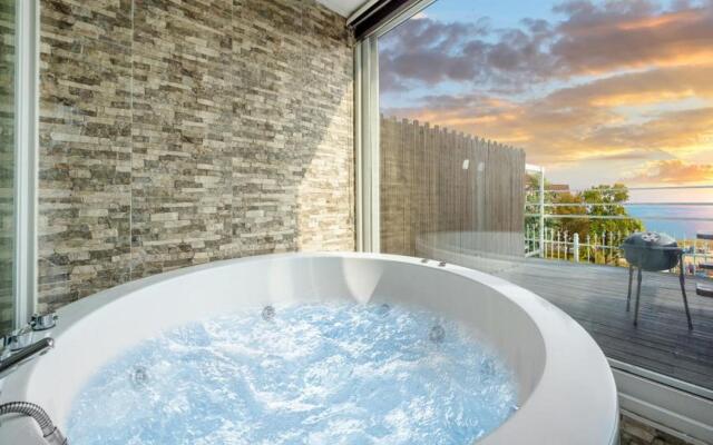 Ganghwa Hemingway Spa Pension