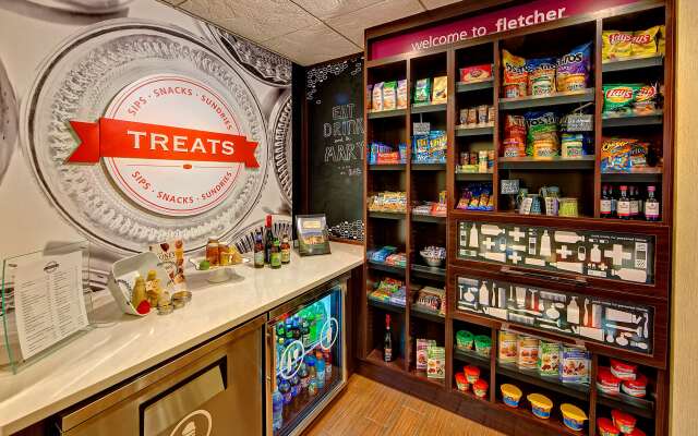 Hampton Inn & Suites Asheville Airport