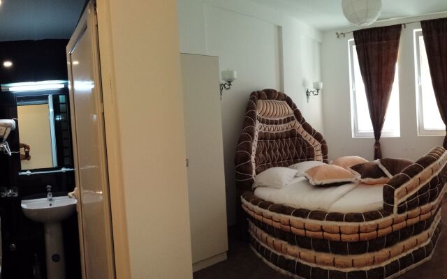 Bali Colosseum Hotel
