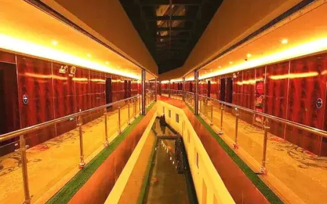Yichun Yiju Hotel (Yichun High-speed Railway Station)