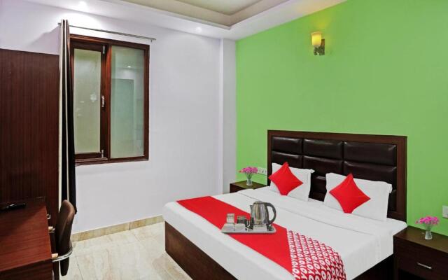 Flagship Hotel Kailash Near Iskcon Temple Noida