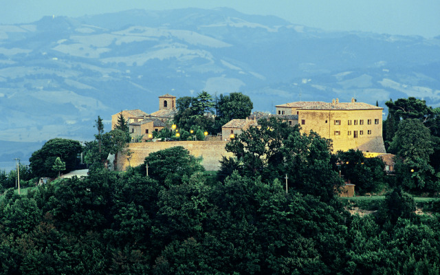 Palazzo Viviani Castello di Montegridolfo