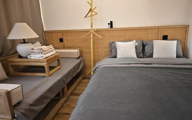 Beijing Hejiali Siheyuan Near Tiananm