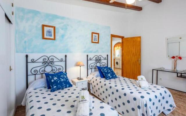 Benama Torrox by Ruralidays