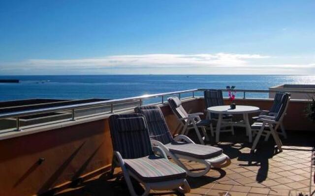 Beach Front Seaview 10m From The Beach Wifi