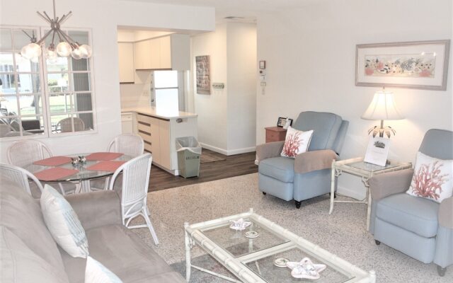 Jamaica Royale 025 - 1 Bedroom Condo