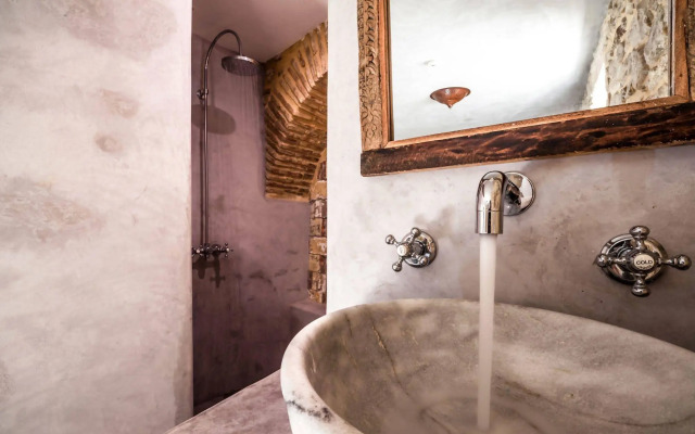 The Riad - Adults Only