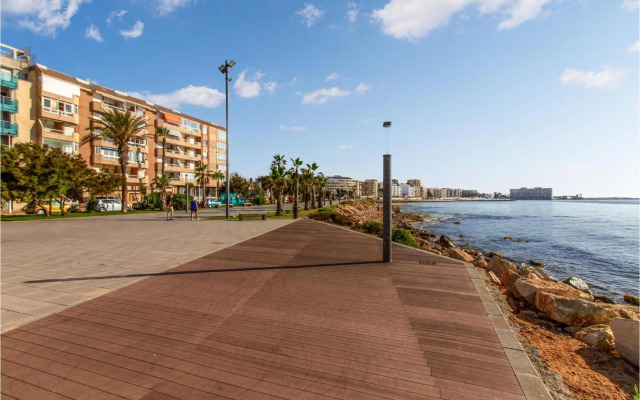 Nice apartment in Torrevieja with 3 Bedrooms