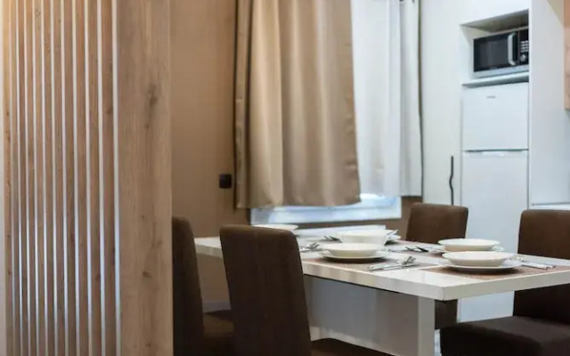 Aurora Breeze Trikala Town