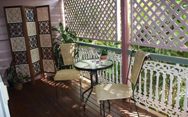 布里斯班纳拉可帕馆住宿加早餐旅馆(Naracoopa Bed & Breakfast & Pavilion Brisbane)