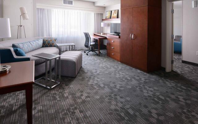Courtyard by Marriott Houston Pearland