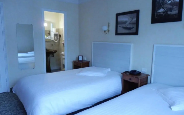 Hotel De la Corniche