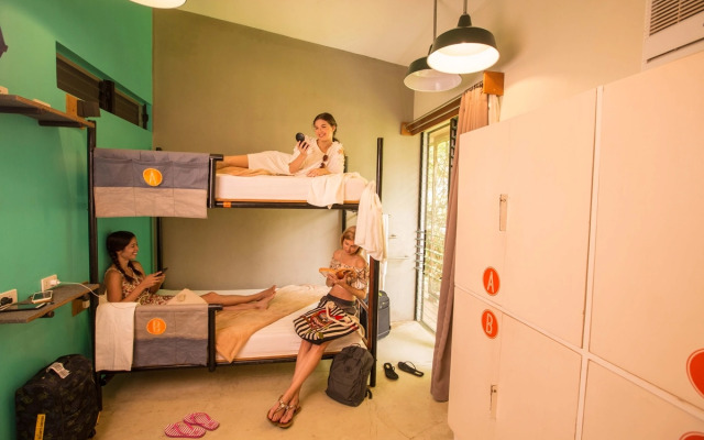 Spin Designer Hostel