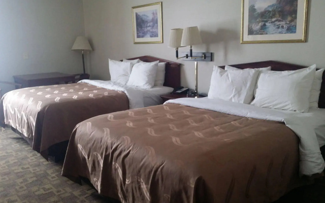 Quality Inn & Suites Schoharie near Howe Caverns