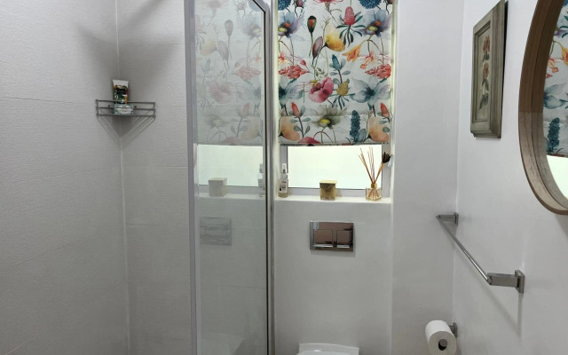 On Broadwalk Cottage