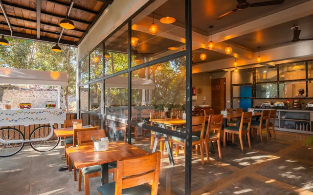 Moustache Bhimtal Luxuria, Nainital