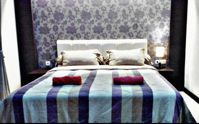 RH Hotel
