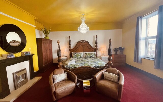 Captain Salazar Executive 2bed Penthouse Apartment