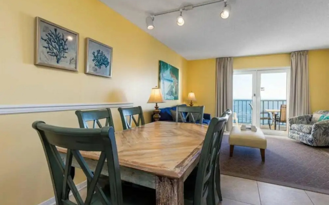 Surfin Inn by Meyer Vacation Rentals