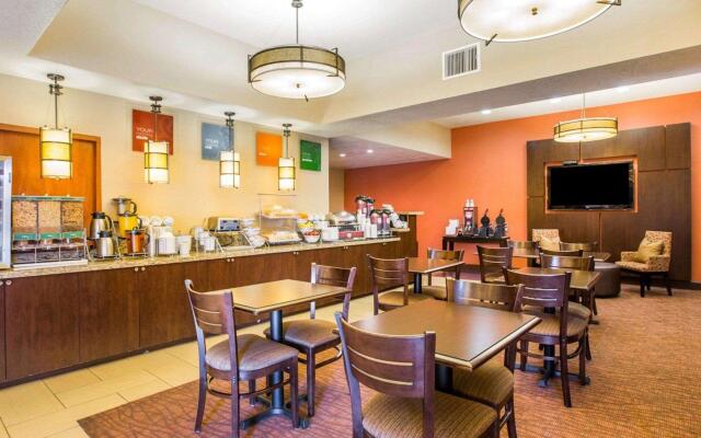 Comfort Suites