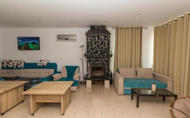 Vila pe plaja nr 9
