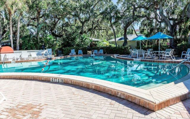 Moonmist Circle-steps to Heated Pool