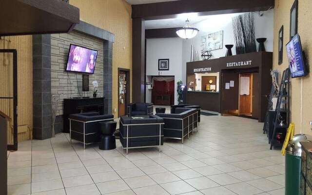 Crookston Inn & Convention Center