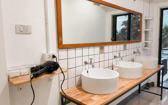 Green Sleep Hostel