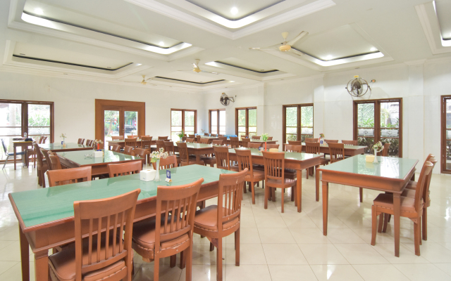 OYO 1232 Hotel Basra