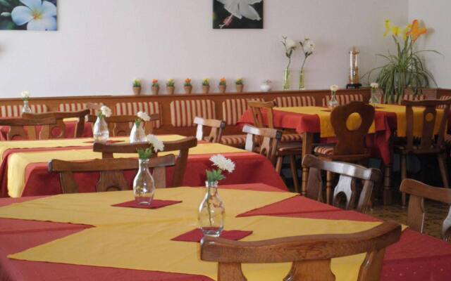 WohlfühlPension IllmitzerHof