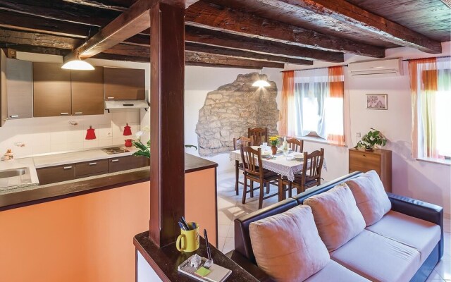 Nice Home in Rakalj With Wifi and 2 Bedrooms